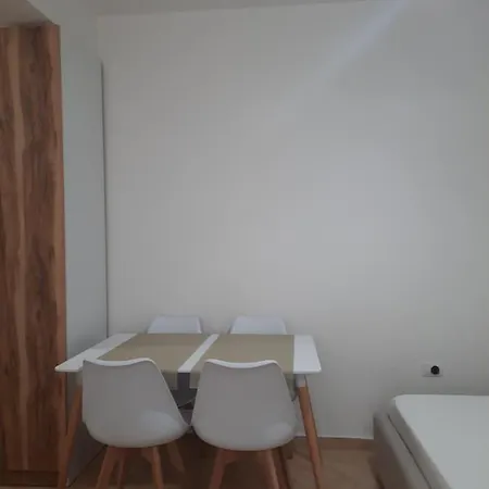 Vlora Apartament Lägenhet *